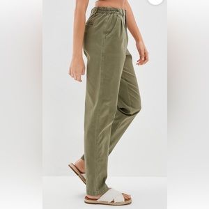 AE Stretch Mom Pant - Olive - Size 12 Short
